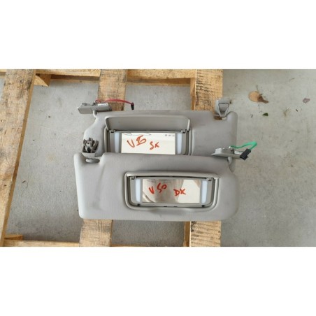 Dettagli su   VOLVO V50 ALETTA PARASOLE PANTINA PANTINE ALETTE PANNELLO VETRO LUCE CORTESIA