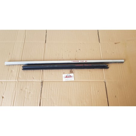 JEEP CHEROKEE KL GUARNIZIONI RASAVETRO RASCHIAVETRO CROMATA POST SX