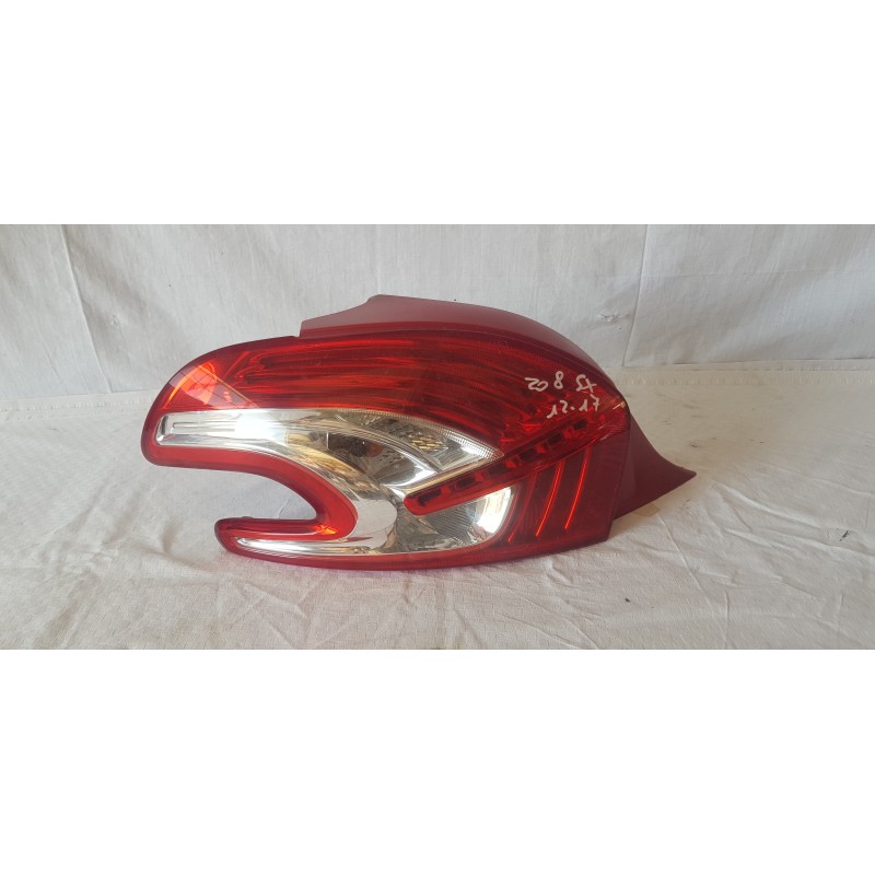 PEUGEOT 208 FANALE FARO STOP ESTERNO POSTERIORE SINISTRO