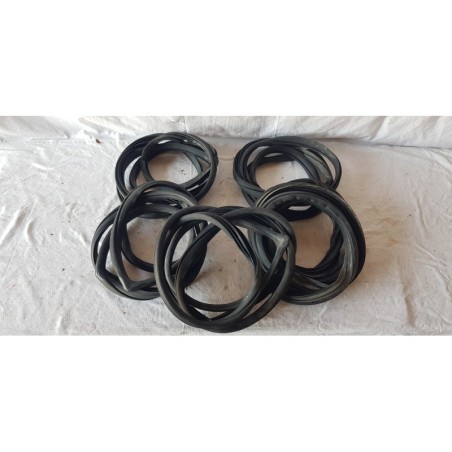 SSANGYONG TIVOLI SET KIT GUARNIZIONE SPORTELLO PORTA BAGAGLIAIO DXSX
