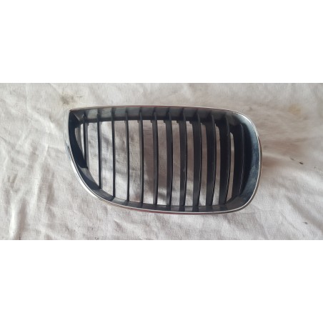 BMW SERIE 1 E87 GRIGLIA ANTERIORE CROMATA DESTRA FRONT RIGHT PARAURTI