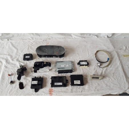 DACIA DUSTER 2S KIT AVVIAMENTO ECU CENTRALINA BODY CHIAVE MOTORE BENZ