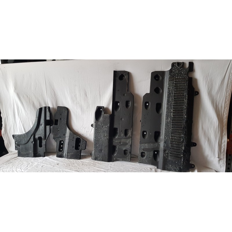 DACIA DUSTER 2 SERIE PROTEZIONE SOTTELAIO PLASTICA TUBI TUBO ABITACOLO